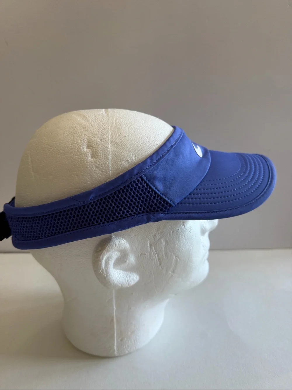 Nike Visor Hat Dri-Fit Golf Tennis Violet Sun Adjustable Lightweight Cap Swoosh